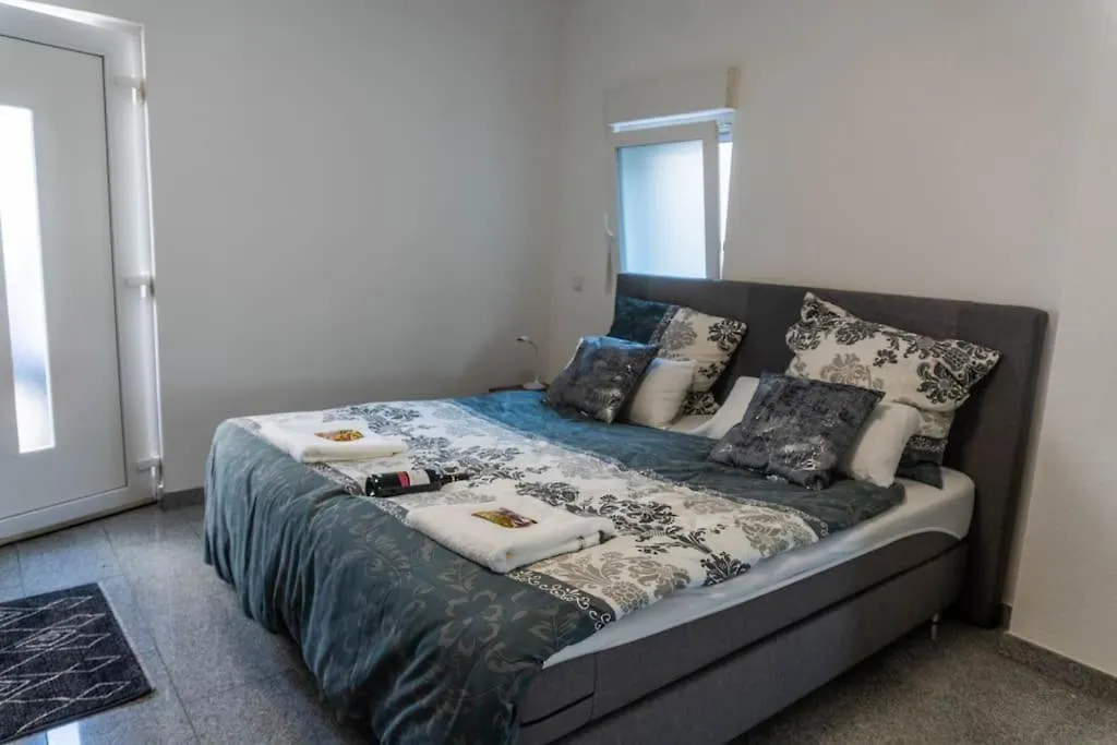 Your Luxurious Home In Cologne