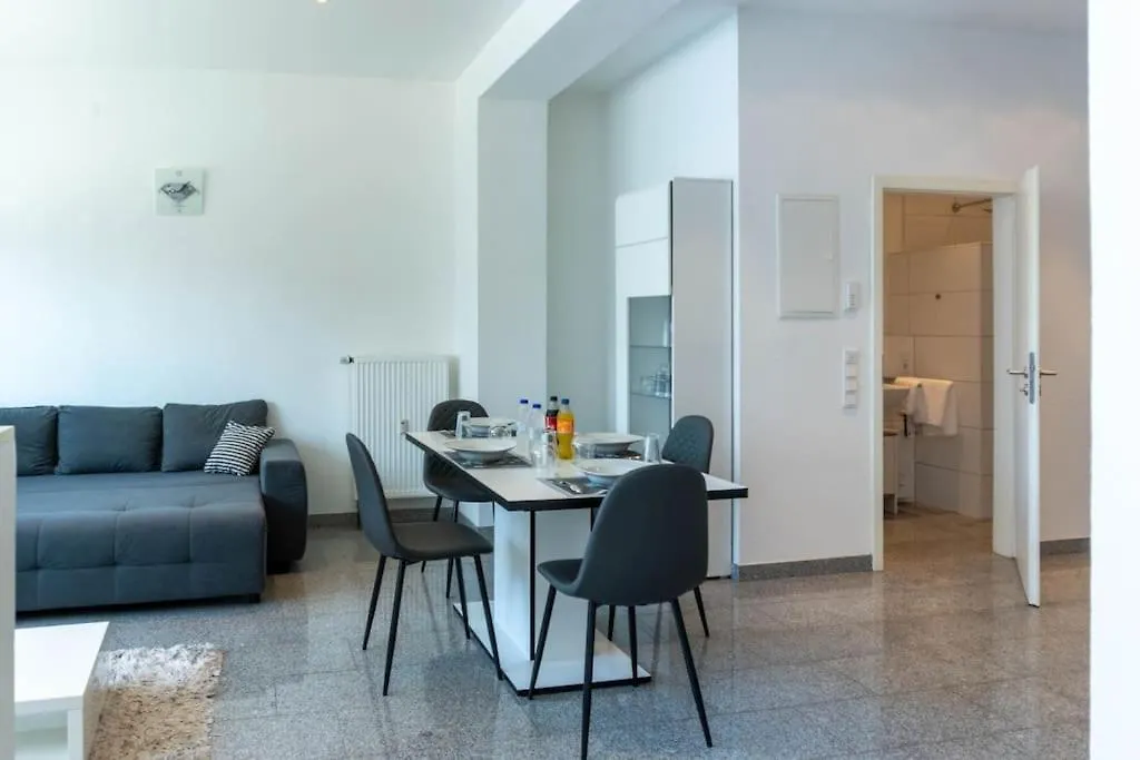 Your Luxurious Home In Köln